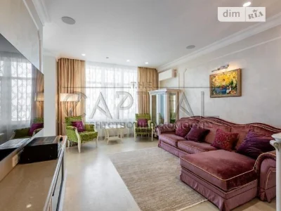 Sale of 3-room apartment 120 sq. m. on Andriy Verkhoglyada St. 7 • I