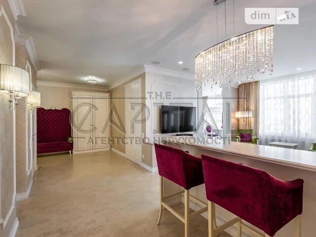 Sale of 3-room apartment 120 sq. m. on Andriy Verkhoglyada St. 7 • I