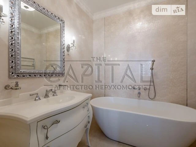Sale of 3-room apartment 120 sq. m. on Andriy Verkhoglyada St. 7 • I