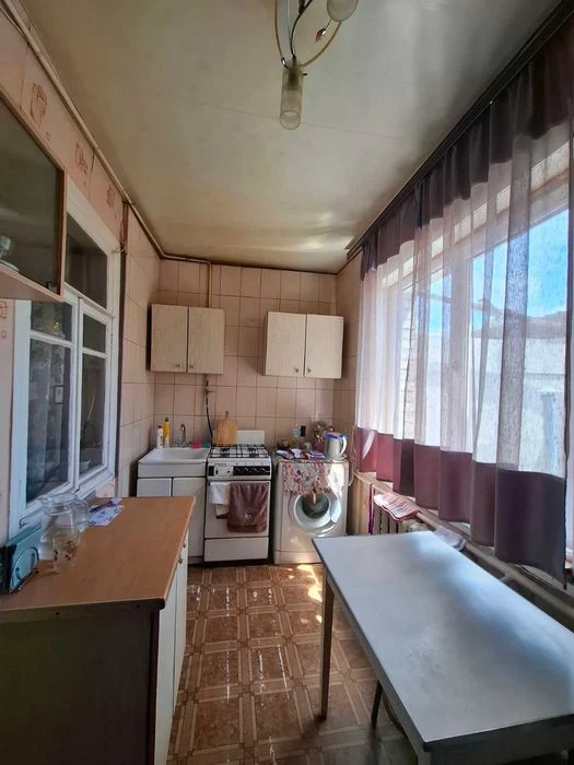 Продам будинок на Тюренці. вул. Люсинська. Київський район