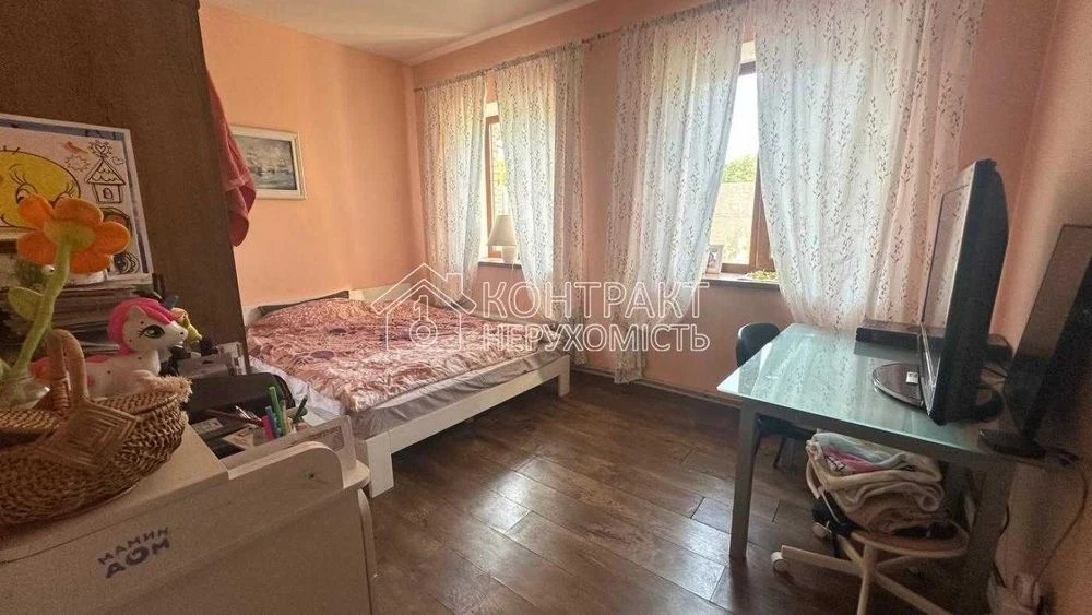 Продаж сучасного будинку 180м²