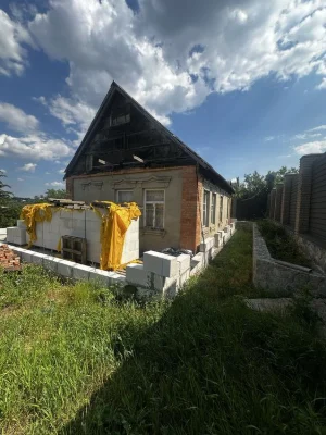 Участок під будівництво з будиночком 45кв.м