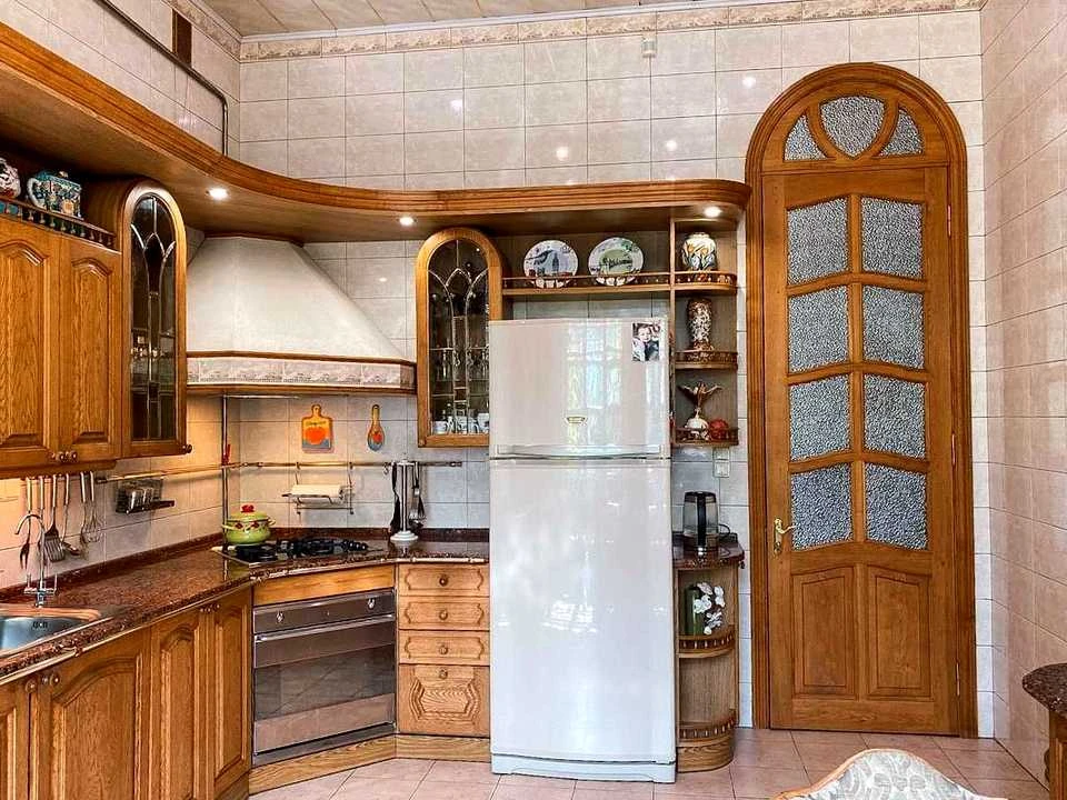 Будинок. Харків, Олександрівський просп. (Косіора)