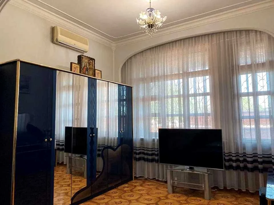 Будинок. Харків, Олександрівський просп. (Косіора)