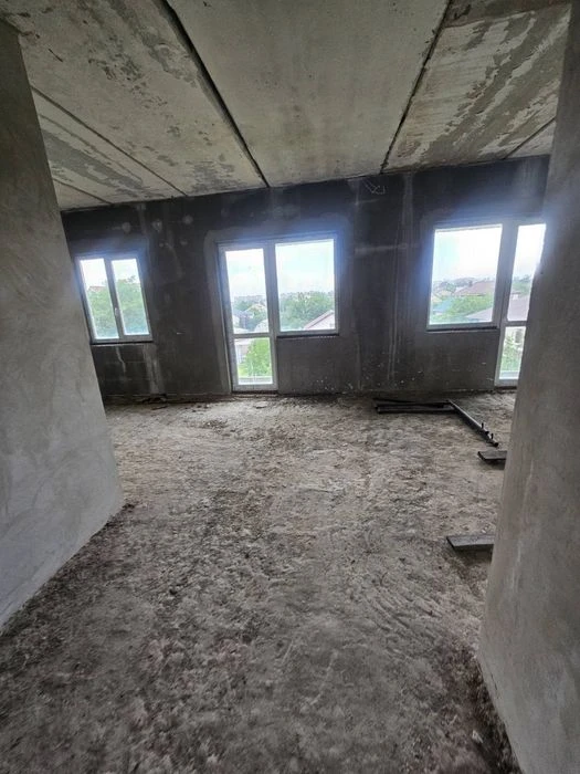 Продаж будинку 1000 м² на 24 сотках