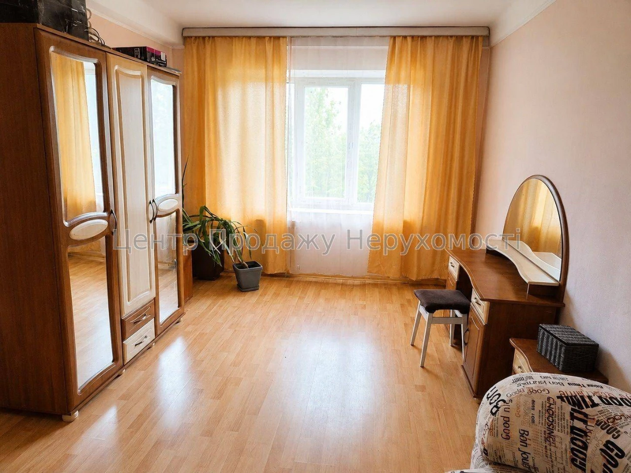 1-room apartment for sale, 43 m², 3/9 floor, Kyiv - wonderful variety