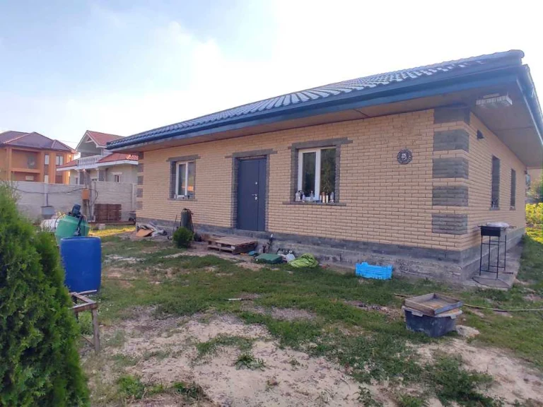 Будинок. Харків, Льва Ландау просп. (50-річчя СРСР)