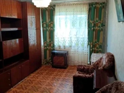 Apartment. Kharkiv, Traktorostudivnyky Ave.
