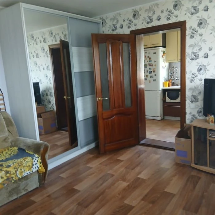 Продам дом в Большой Рогани, кирпич 63м2, с удобствами. Торг
