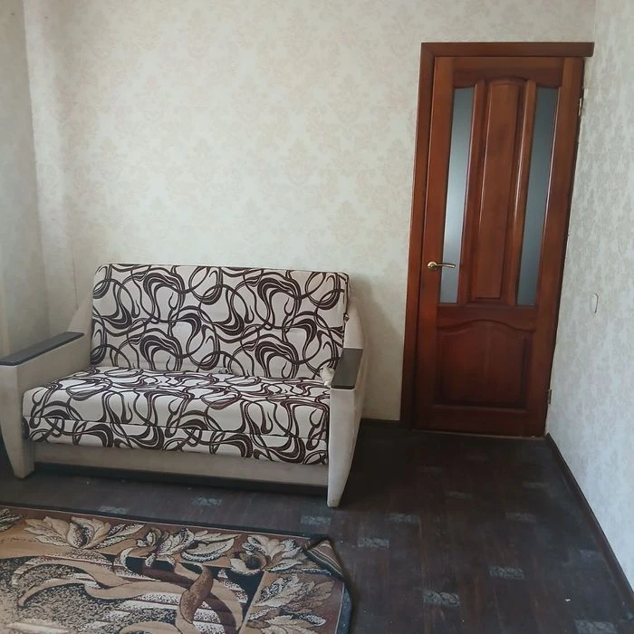 Продам дом в Большой Рогани, кирпич 63м2, с удобствами. Торг