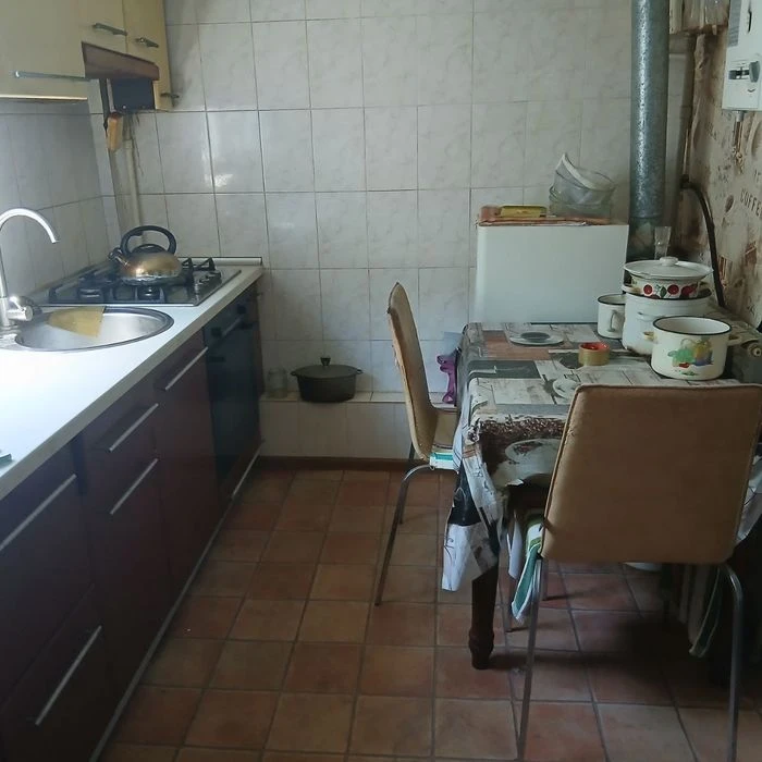 Продам дом в Большой Рогани, кирпич 63м2, с удобствами. Торг