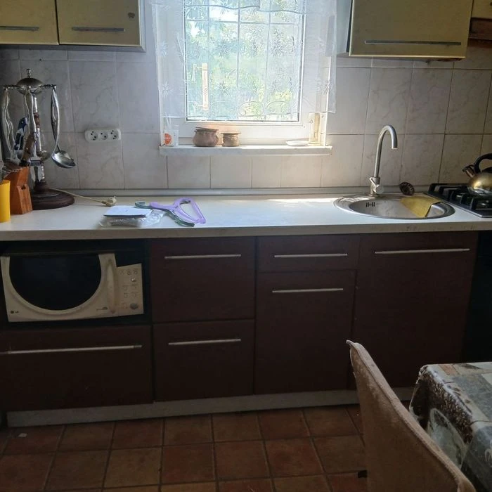 Продам дом в Большой Рогани, кирпич 63м2, с удобствами. Торг