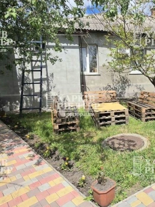 М.Холодная Гора , продам часть дома,улица Станционная