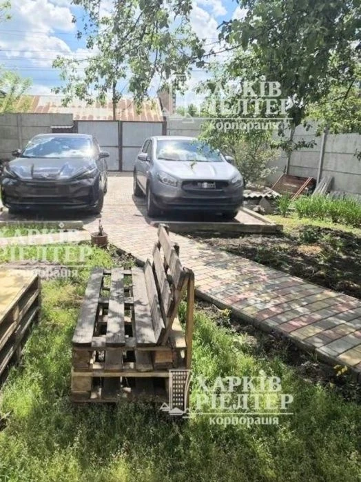 М.Холодная Гора , продам часть дома,улица Станционная