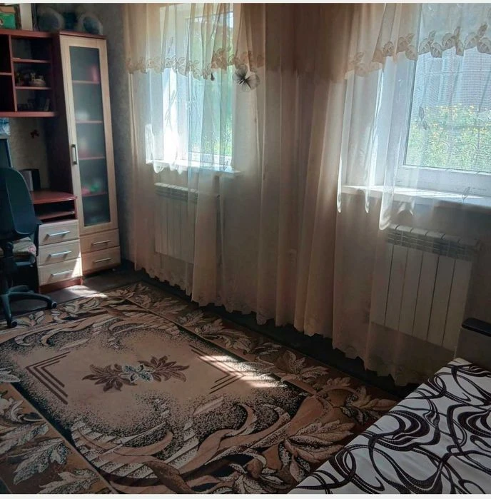 Продам капітальний житловий будинок, 10 хвилин від метро Інд