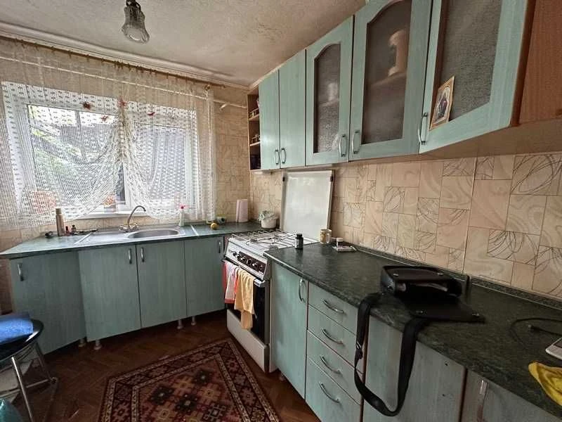 Продам капітальний житловий будинок район Одеська (до Класу