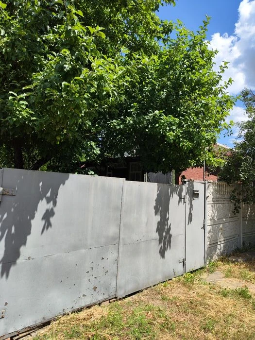Продам‼️часть дома 65м², свой двор, метро Холодная гора