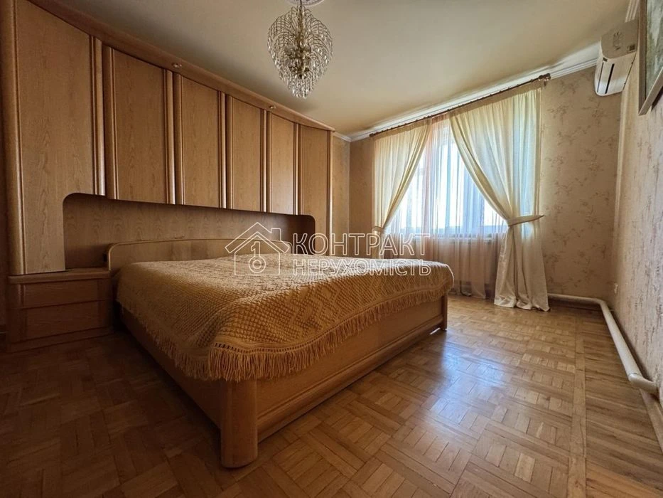 Продам дом, район м. Холодная гора. Эксклюзив!