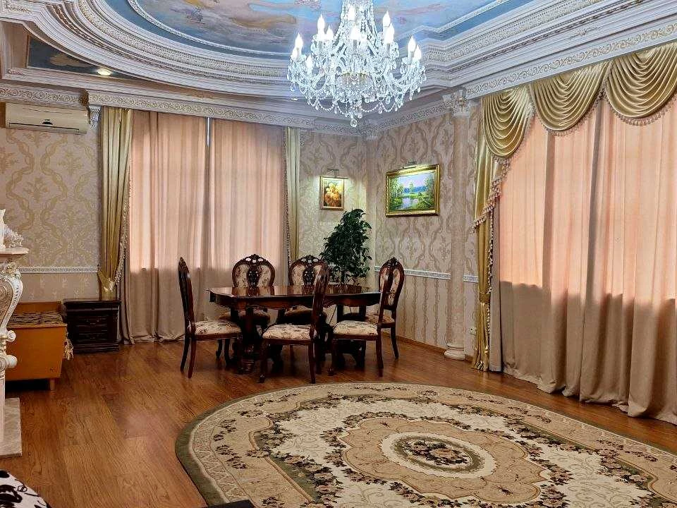 Будинок. Харків, Каденюка вул. (Танкопія)