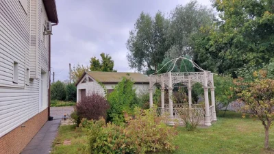 Продам свій будинок  в районі Основа .
