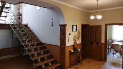 Продам свій будинок  в районі Основа .