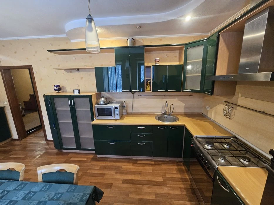 Дом 206м²  пр-кт Аэрокосмический (Гагарина).