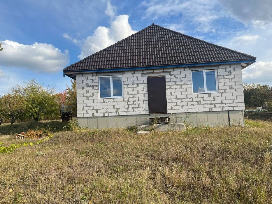 Продам власний будинок  в Харкові