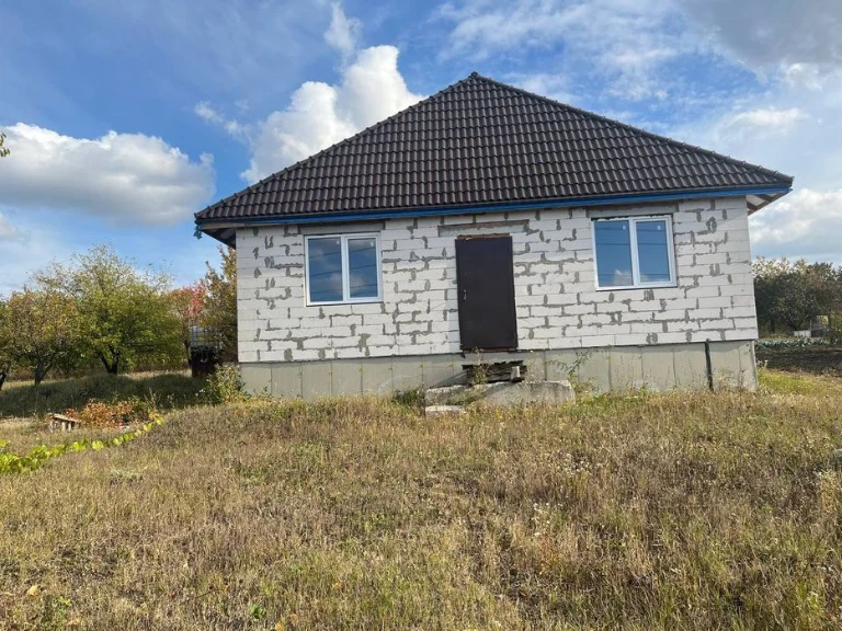 Продам власний будинок  в Харкові