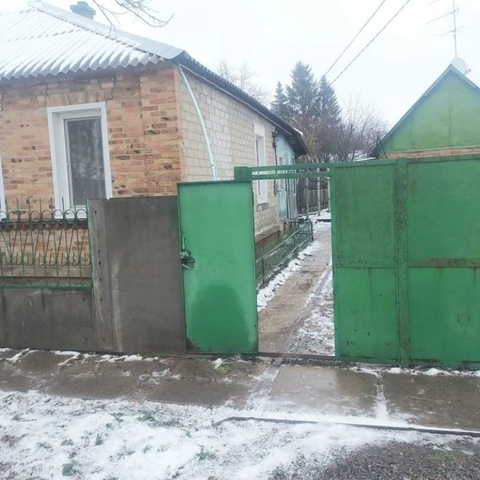 М.Холодная Гора, продам 1/2 дома, ул.Барикадная,Hg11