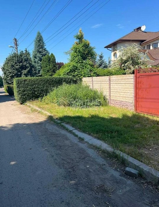 Продаж 1 поверхового будинку 50 кв. м, 3 кімнати, на вул. Ар