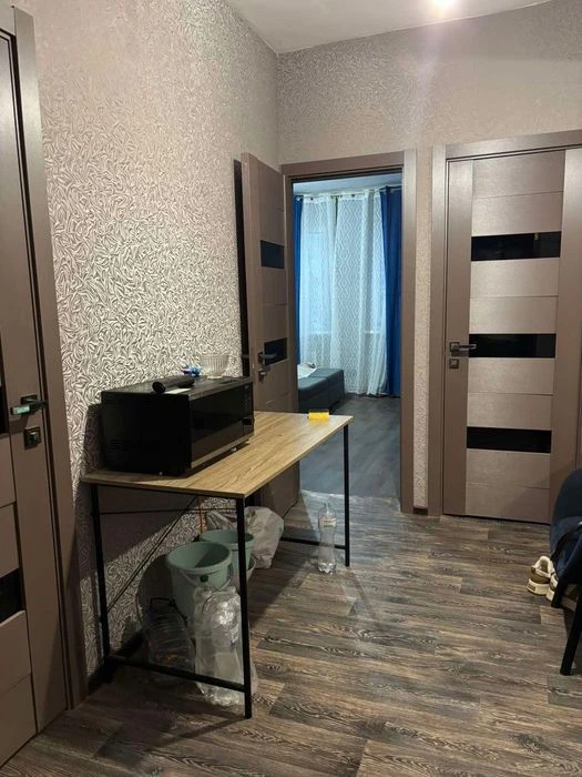 Продам пол дома на поселке Кирова 4 сотки земли