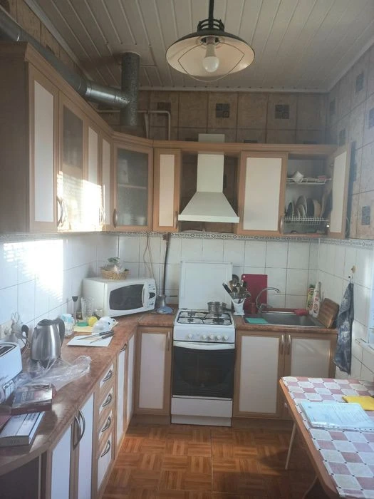 М.Холодная Гора, продам 2 дома на одном участке, ул.Погранич
