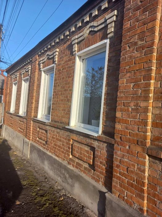 М.Холодная Гора, продам 2 дома на одном участке, ул.Погранич