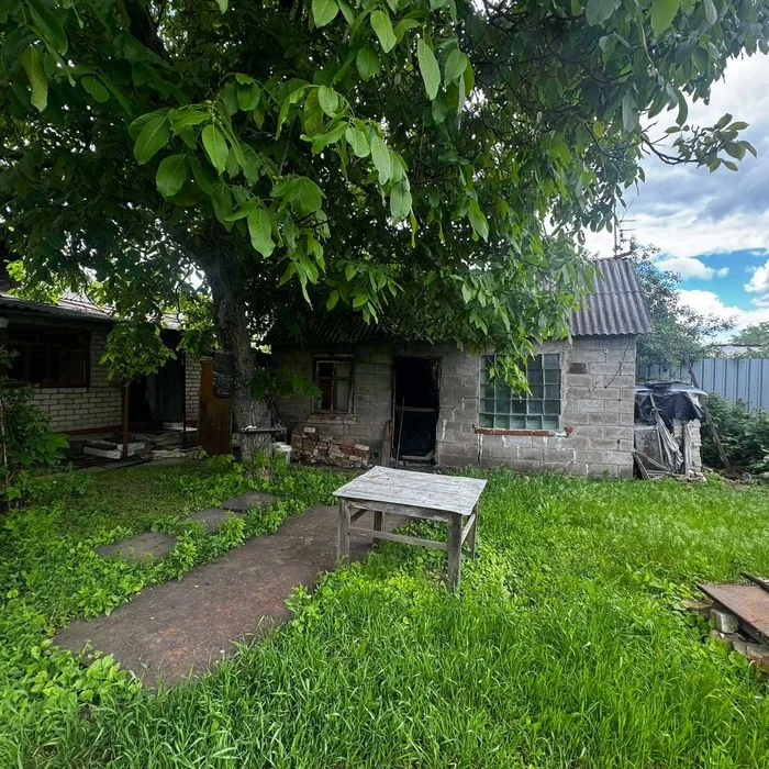 Продаж будинку 61 м² на ділянці 6 соток