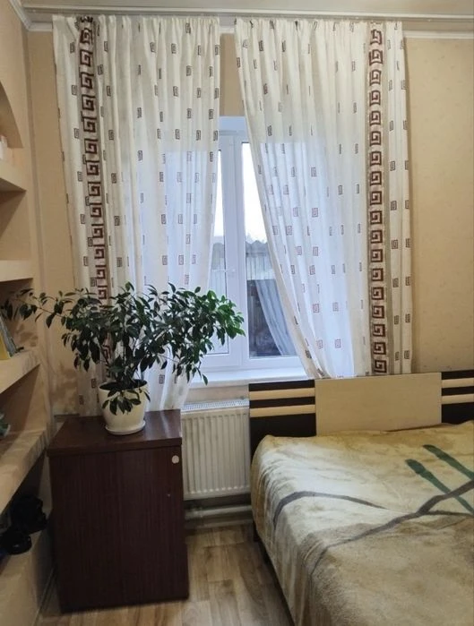 Дом в индустриальном р-не Харькова с центральными коммуникац