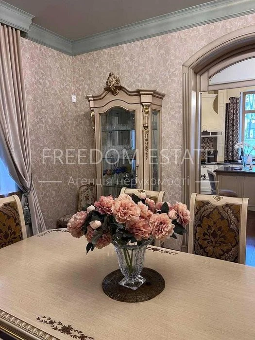 785тыс.$ Роскошный особняк 450 м2 / Дом в Парк Хаус / Резиде