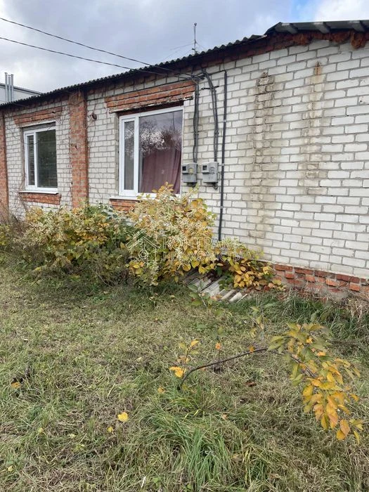 Продам частину будинку м Захисників України