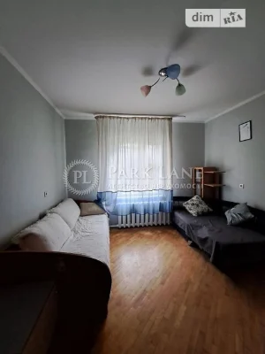 For sale 2-room apartment 61 sq. m. on Vyshnyakivska Street 7A • ID 347