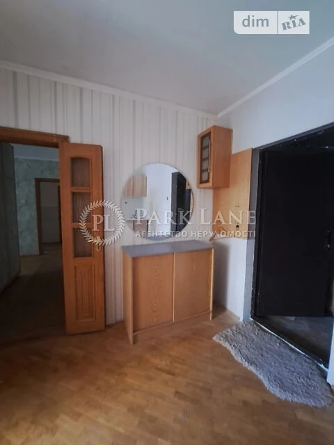 For sale 2-room apartment 61 sq. m. on Vyshnyakivska Street 7A • ID 347