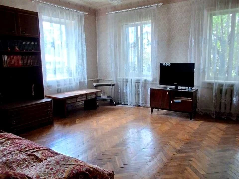 Будинок. Харків, 1-й Петренківський проїзд