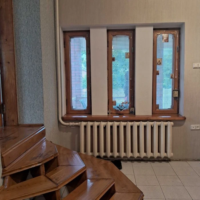 Продам 2 поверховий капітальний будинок Баварія