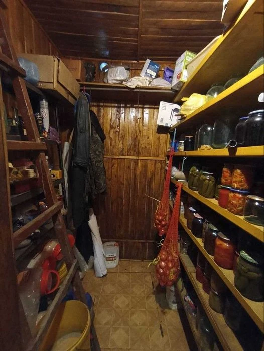 Реальный Продам большой дом на Холодной Горе 125кв.м Два отд