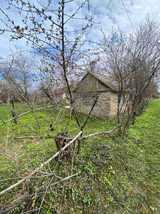 Продам дачу в мальовничому місці, 6 соток, рівна ділянка, са