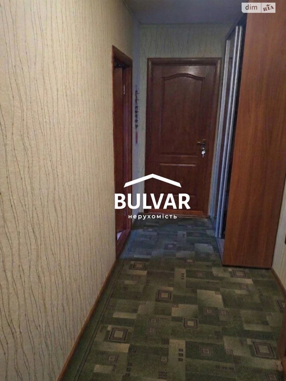 Продаж Частина будинку Основа