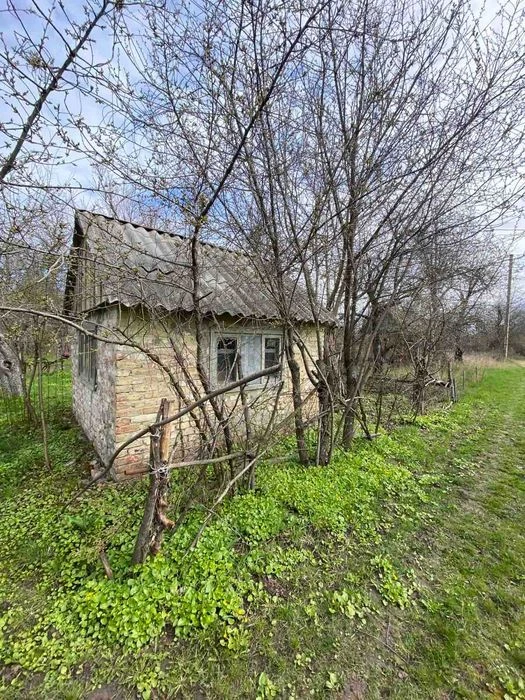 Продам дачу в мальовничому місці, 6 соток, рівна ділянка, са