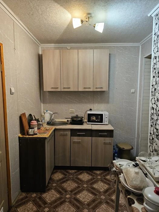 Продам 1/2дома, метро Холодная гора рядом, ул.Камская
