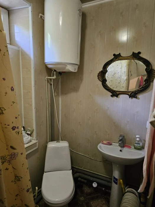 Продам 1/2дома, метро Холодная гора рядом, ул.Камская