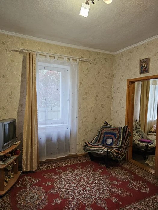 Продам 1/2дома, метро Холодная гора рядом, ул.Камская