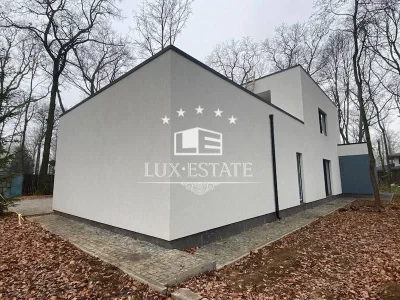 Продам Новый коттедж в элитном, закрытом кг район Лесопарка,