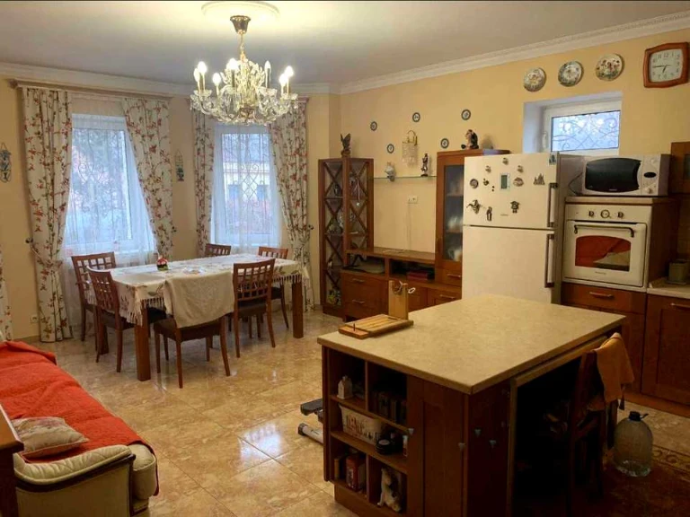 Будинок. Харків, Дмитра Антоненка вул. (Мінська)